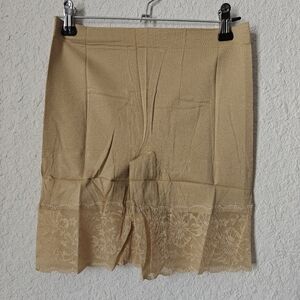 BNWOT Shorts Off brand Shape Wear